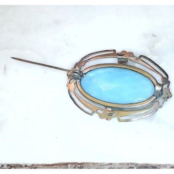Large Blue Glass Brooch Pin Silvertone This beautiful brooch combines a stunning - Picture 4 of 9